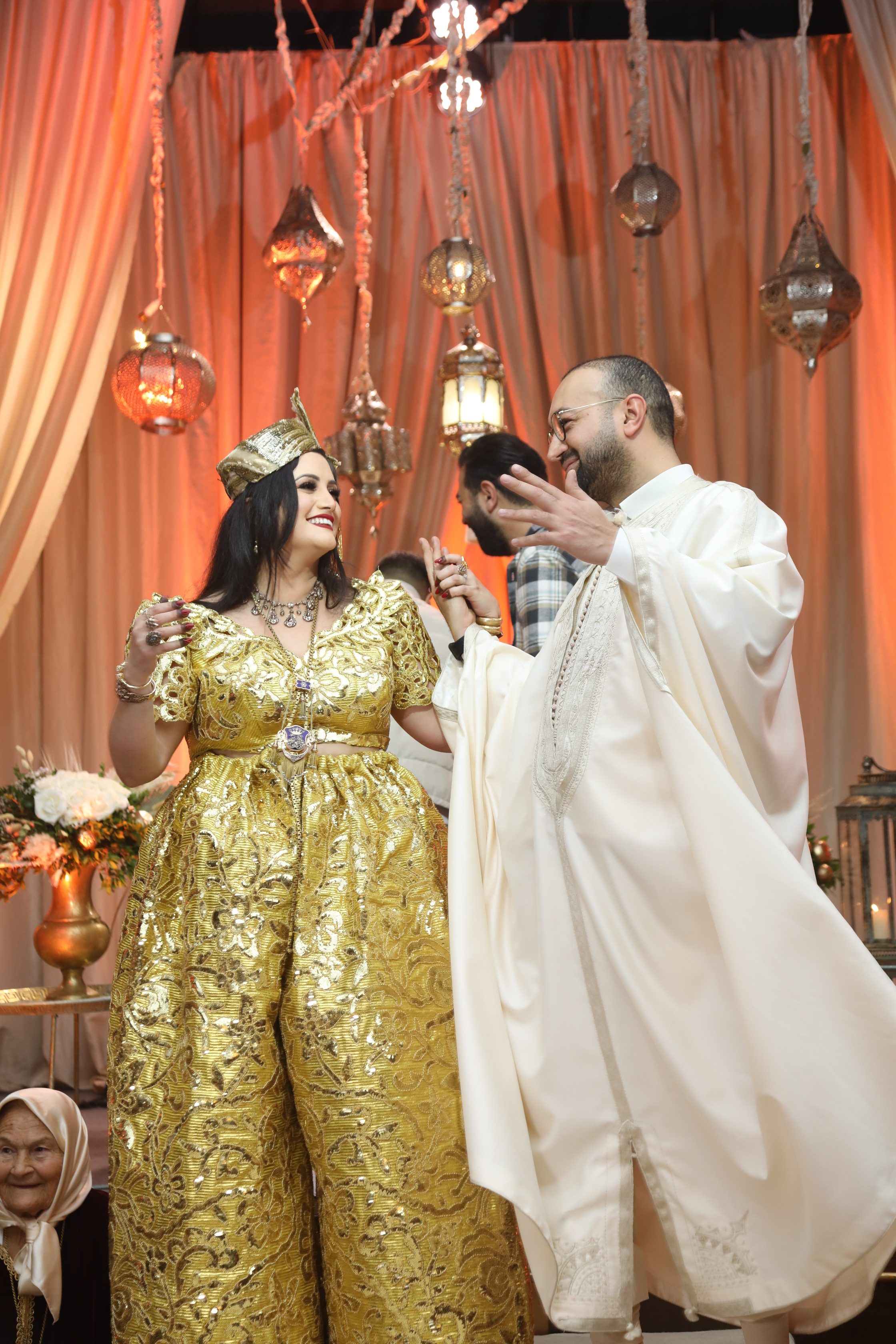 mariage outia plus belles mariees magazine maquillage robe henna 6 Mariage a tout Prix